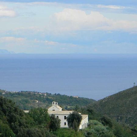 Varazze Sea-Mountain Eksteriør billede